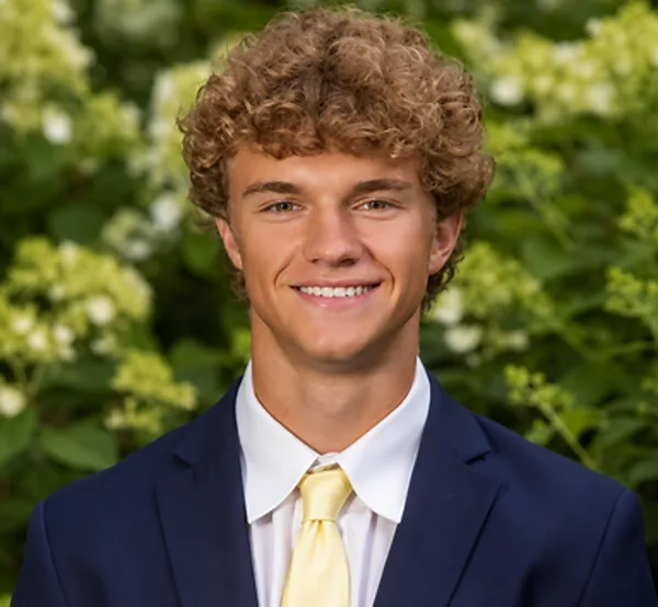 Zach Shores